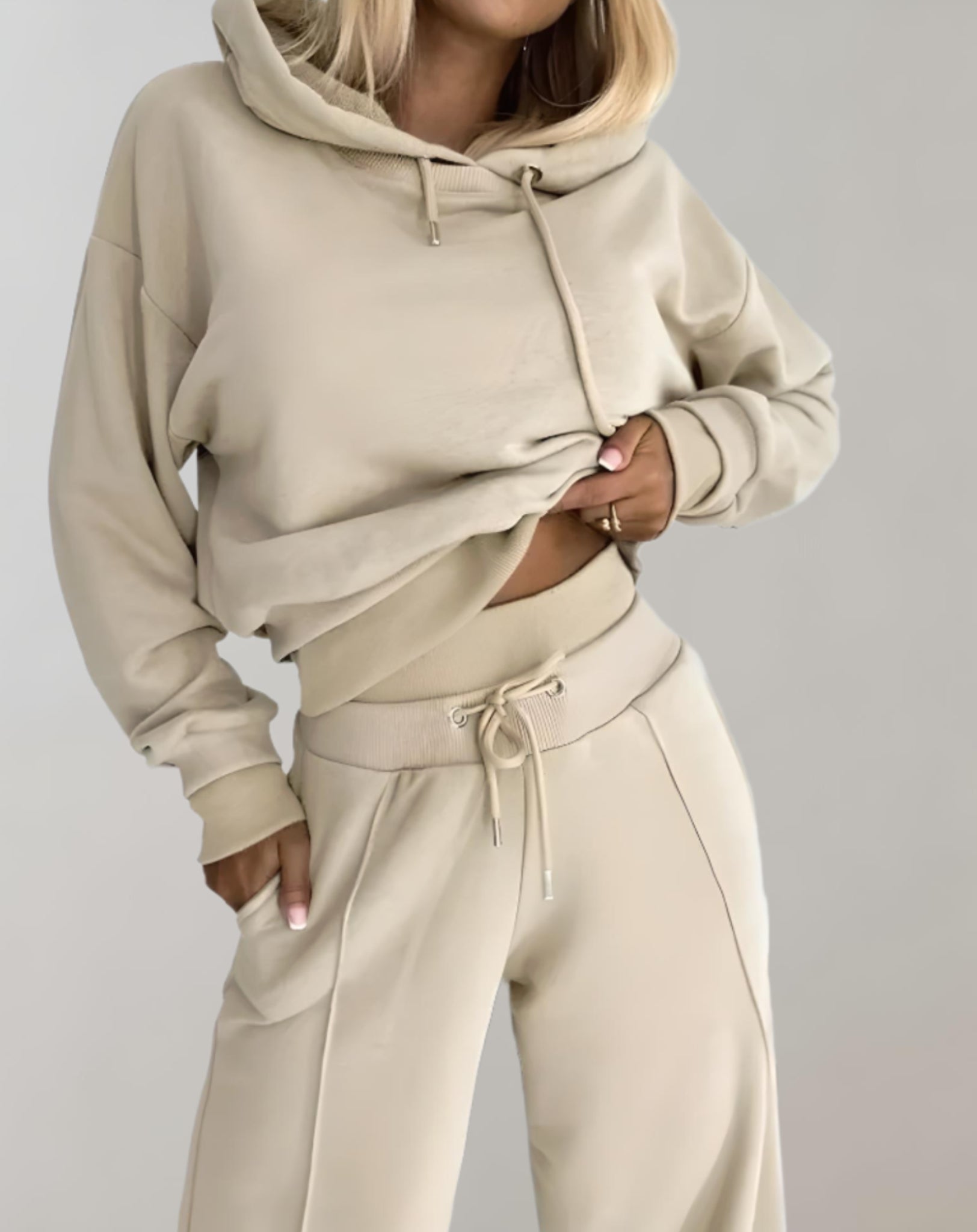 Two-Piece Set Women's Relaxed Fit Hoodie and Wide-Leg Pants with Contrast Trim - Image 6