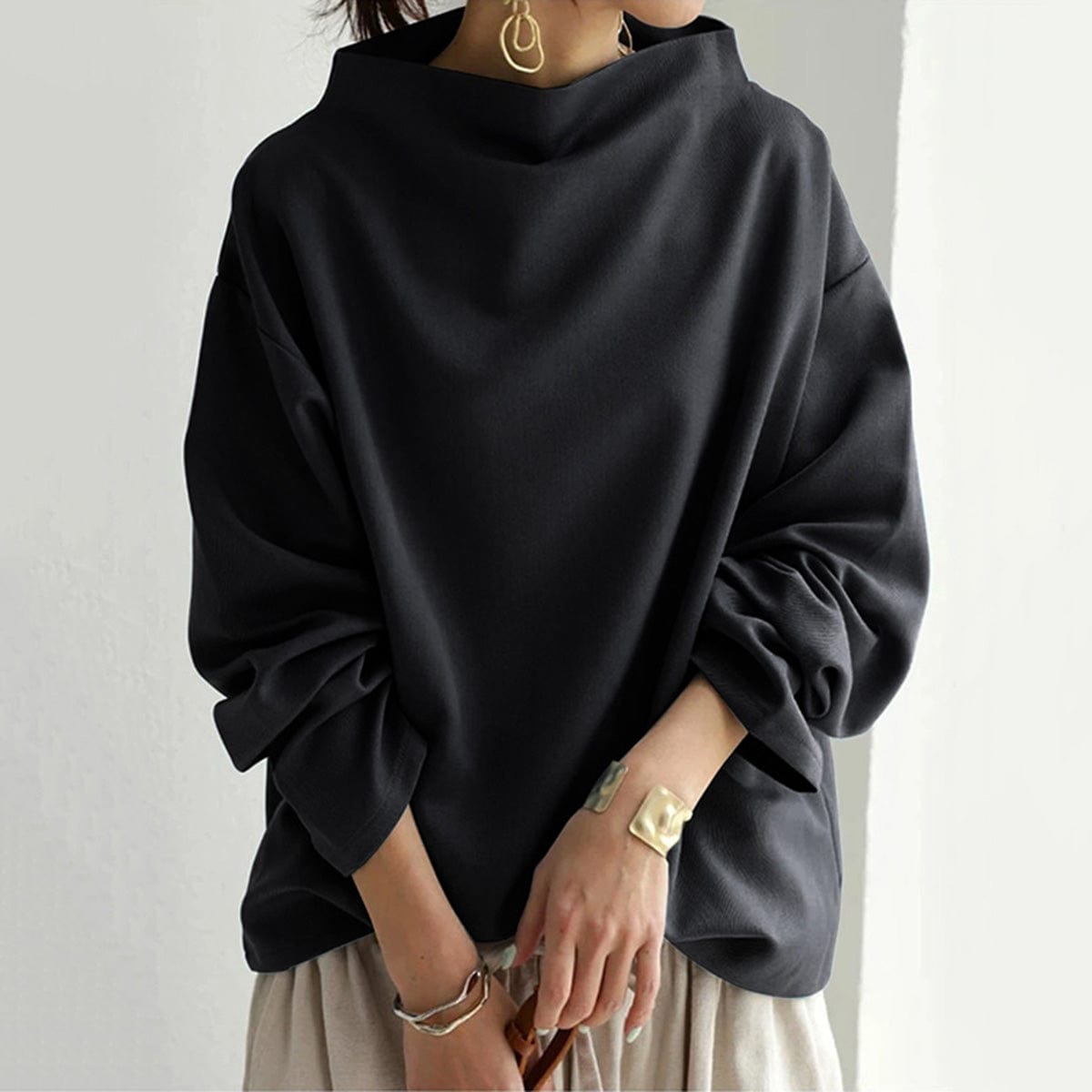 Women's Elegant Fold Collar Sweater with Relaxed Fit | R&B